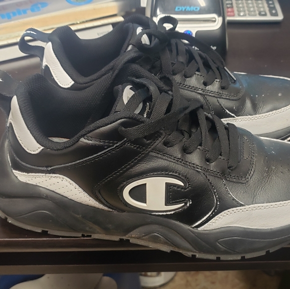 Champion shoes - Picture 1 of 4